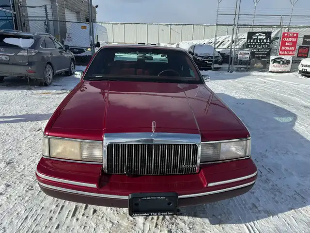 1994 Lincoln Town Car - Photo 3