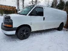 GMC SAVANA 2O17