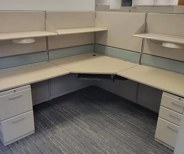 Modern Design Meets Performance – Teknion TOS System For Sale!