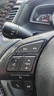 2015 Mazda MAZDA3 GS - Photo 17