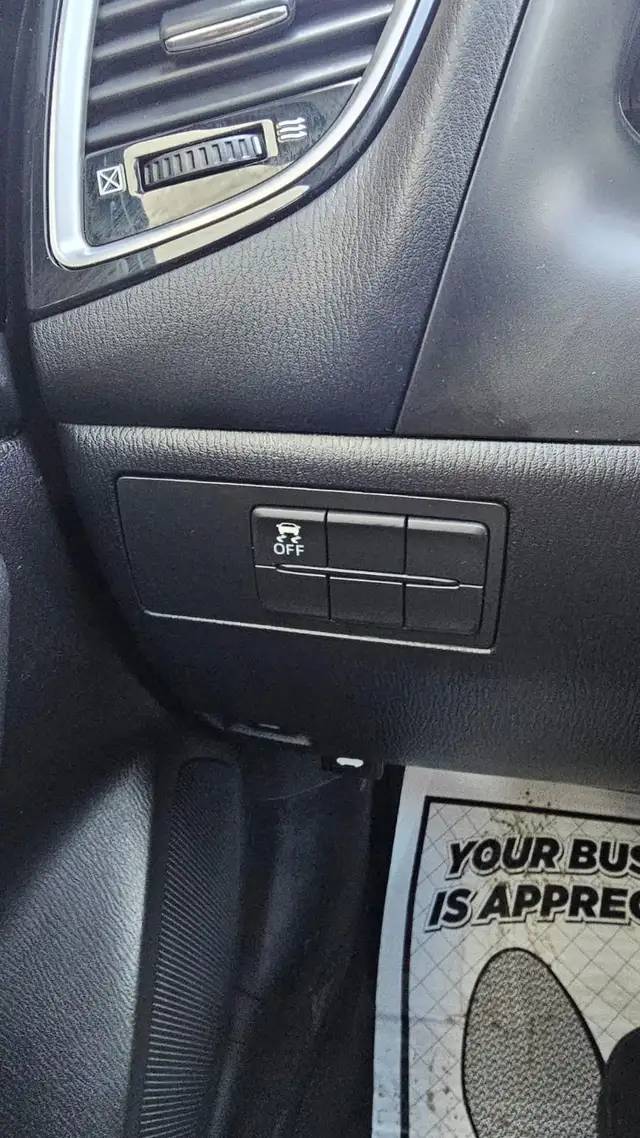 2015 Mazda MAZDA3 GS - Photo 20