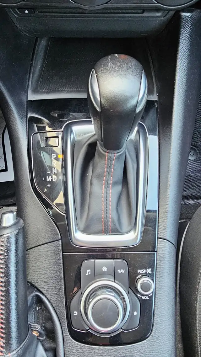 2015 Mazda MAZDA3 GS - Photo 21