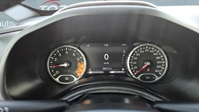 2018 Jeep Renegade Limited - Photo 4