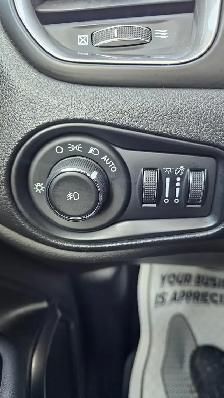 2018 Jeep Renegade Limited - Photo 25