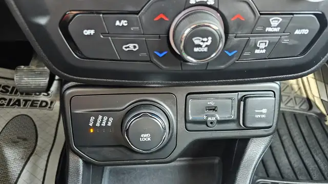 2018 Jeep Renegade Limited - Photo 26