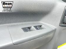 2022 Isuzu NRR - Photo 15