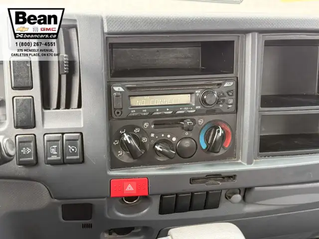 2022 Isuzu NRR - Photo 18