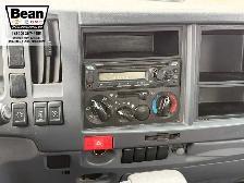 2022 Isuzu NRR - Photo 18