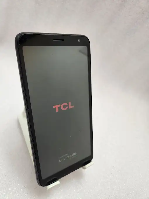TCL 502 32gb Black 3 Months Warranty W/Charger - Photo 2