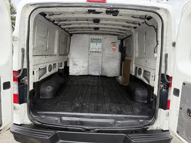 2016 Nissan NV 3500HD Cargo - Photo 13