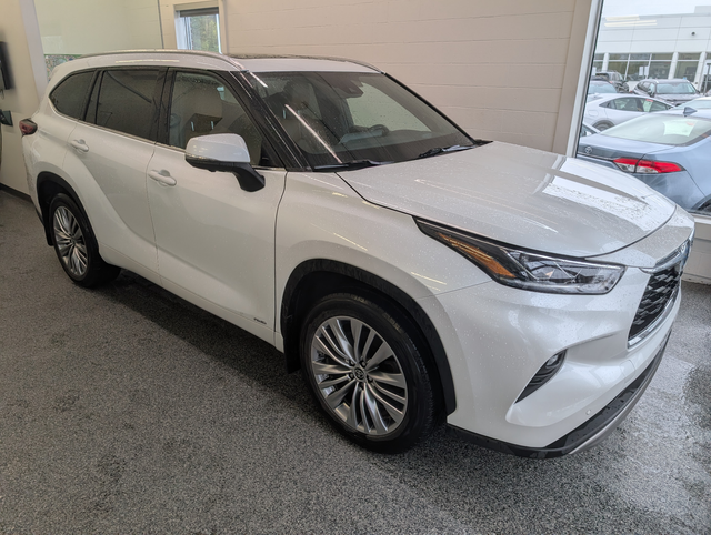 2023 Toyota Highlander hybrid LIMITED AWD,