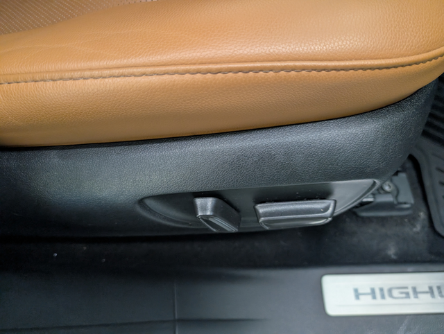 2023 Toyota Highlander hybrid LIMITED AWD, - Photo 10