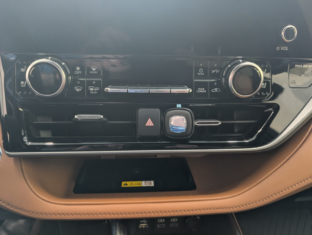 2023 Toyota Highlander hybrid LIMITED AWD, - Photo 20