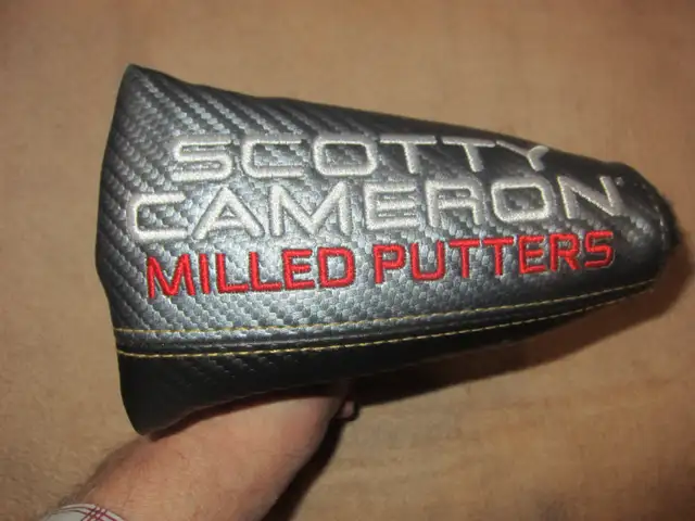10/10 LOOKS NEW SCOTTY CAMERON RH 35' PUTTER   H/C