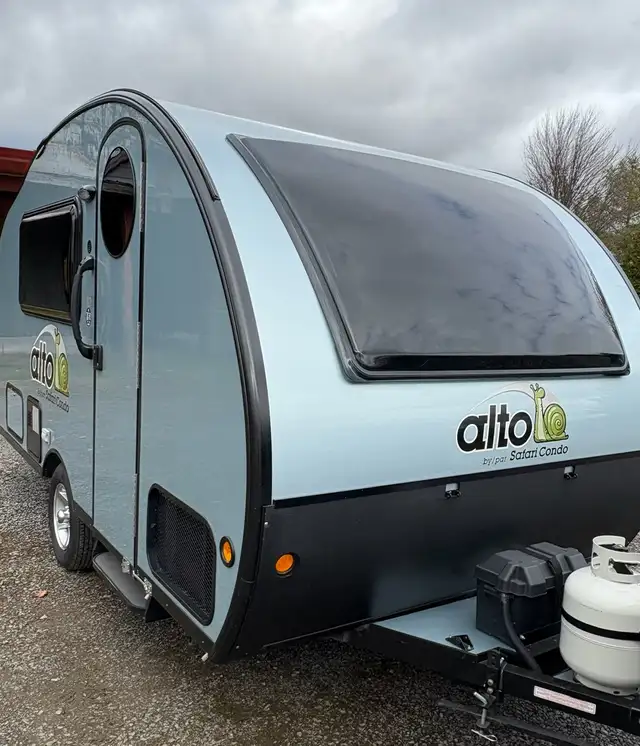 Roulotte ALTO F1743 — Année 2016 - Photo 2