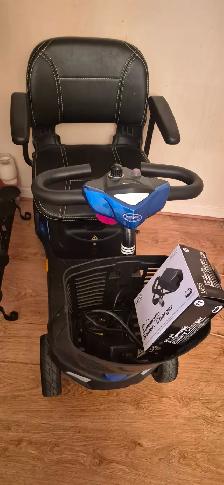 Petit quadriporteur compact!!