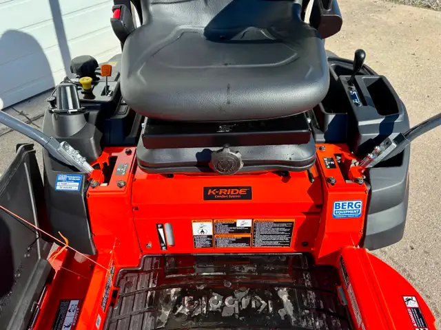 2026 Kubota Z232KW-42 Zero Turn w/ Suspension Seat Kit - Photo 4