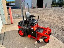 2026 Kubota Z232KW-42 Zero Turn w/ Suspension Seat Kit - Photo 6