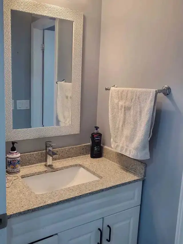 Beautiful Legal 2 bedroom basement available for rent!! - Photo 5