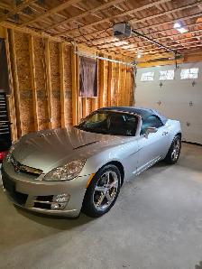 Saturn Sky Convertible - Photo 3