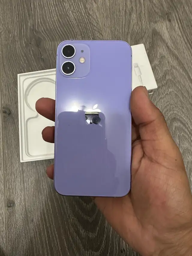 iPhone 12 MINI 256GB Unlocked - Mint Condition! - Photo 4