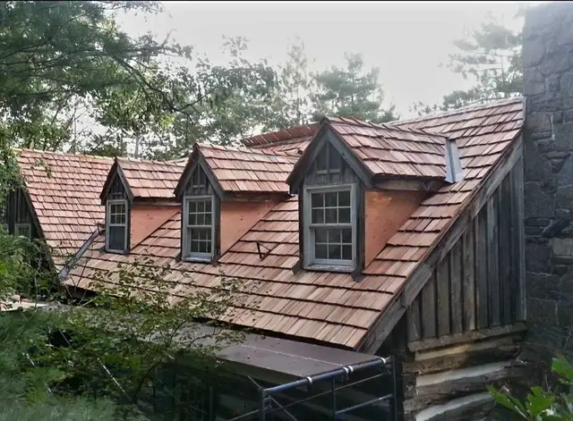 Local ROOFING - Photo 2