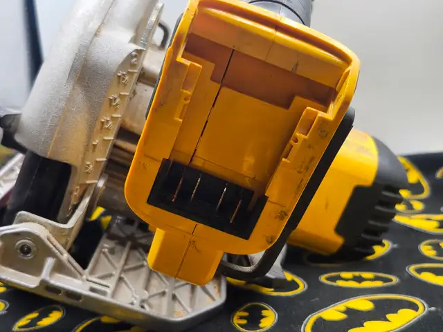 DeWalt DCS391 6-1/2' Cordless Circular Saw (#18608) - Photo 6