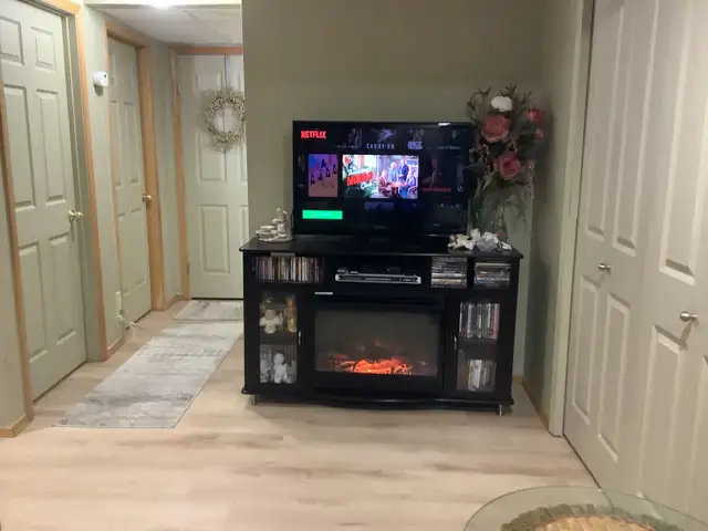Furnished Basement  – Private Bathroom – Sandstone NW, Calgary - Photo 5