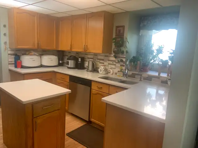 Furnished Basement  – Private Bathroom – Sandstone NW, Calgary - Photo 9