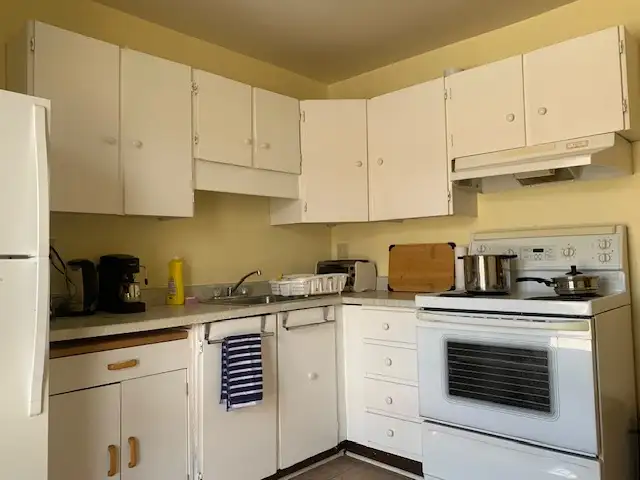 For Rent: Furnished Rooms in a Shared House - Photo 4