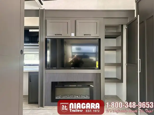 2025 FOREST RIVER ROCKWOOD SIGNATURE 378BH - Photo 24
