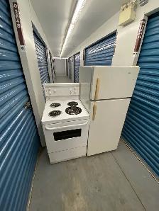 24 INCH FRIDGE N STOVE