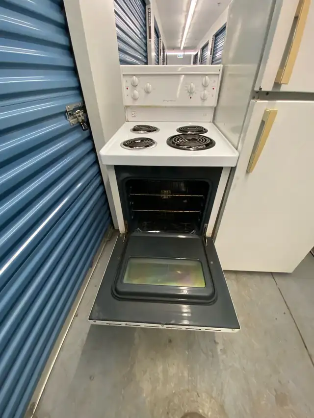 24 INCH FRIDGE N STOVE - Photo 8