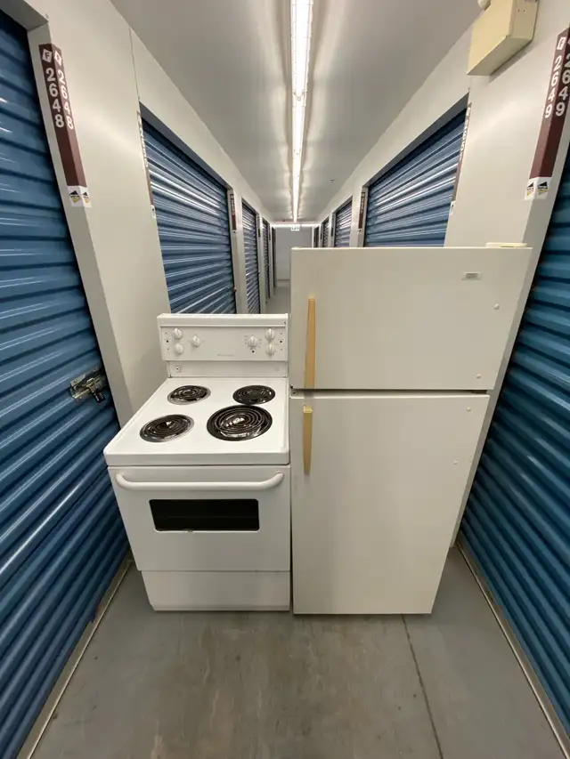 24 INCH FRIDGE N STOVE - Photo 10