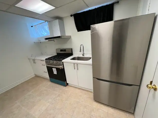 1 Bedroom Basement Apartment B2 at Hwy7/McCowan - Photo 3