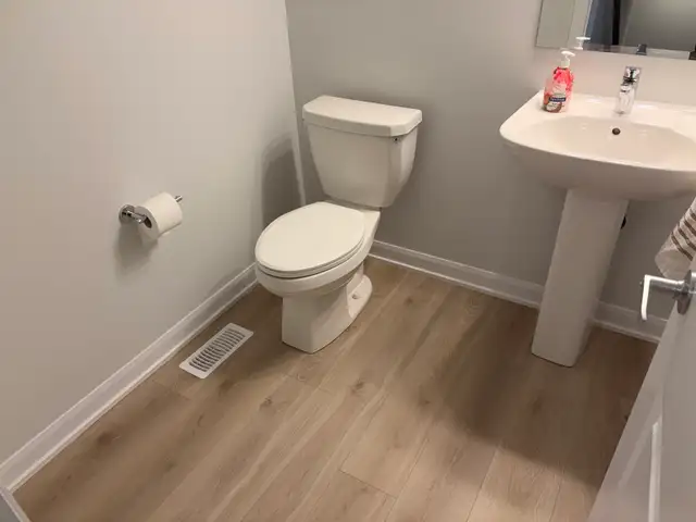 2 Bedroom Condo Kanata - June 1st - Photo 3