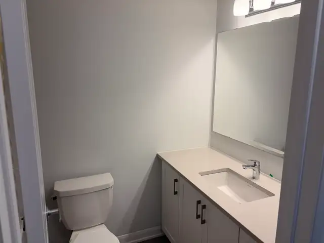 2 Bedroom Condo Kanata - June 1st - Photo 5