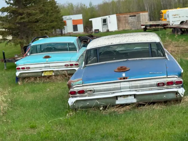 CLASSICS TRUCK CARS Chevy Fords Body and Mechanical Extra Parts - Photo 2