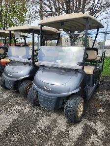 Golf Cart - Photo 3