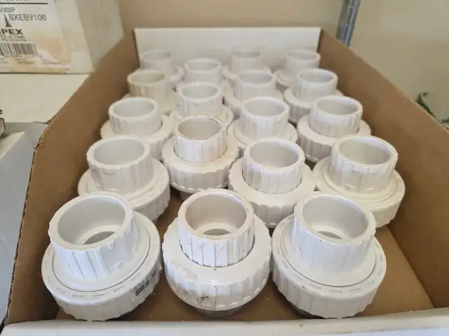 1 1/4' PVC S40 Union - Photo 2
