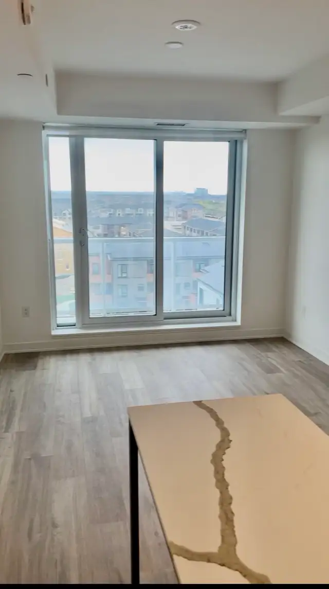 Spacious 1 Bed  Den Apartment for Rent- Below Market Rent! - Photo 4