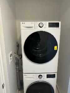 Spacious 1 Bed  Den Apartment for Rent- Below Market Rent! - Photo 8