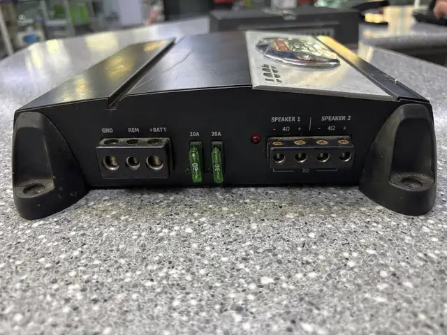 MTX Audio MXA4001 400 watt amplifier - Photo 3