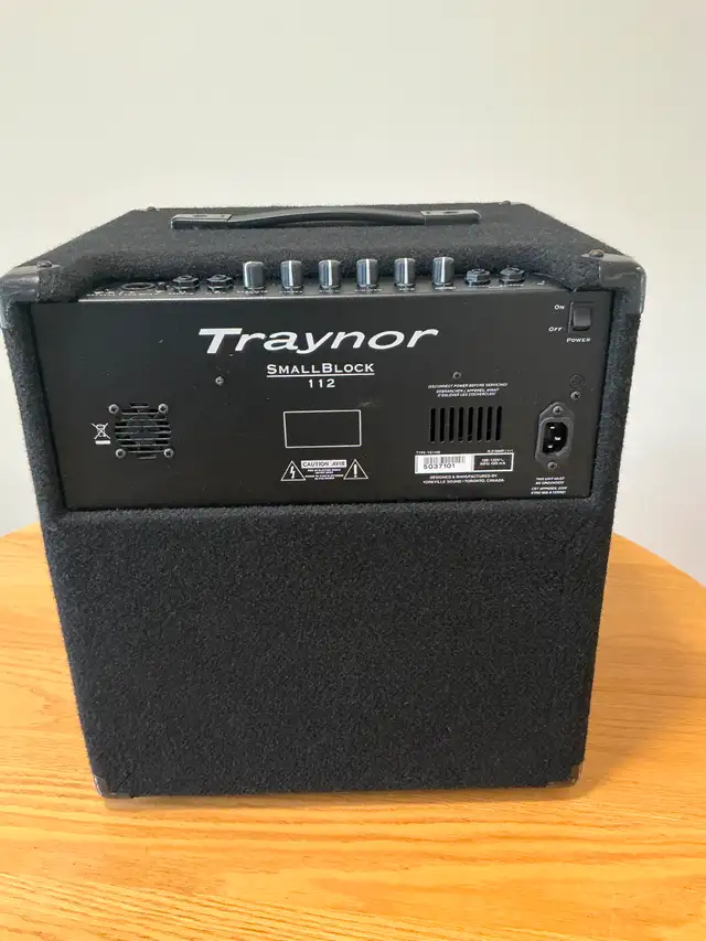 TRAYNOR SB112 200 WATT BASS COMBO - Photo 2