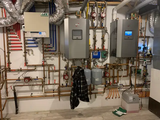 HVAC INSTALLER - Photo 2