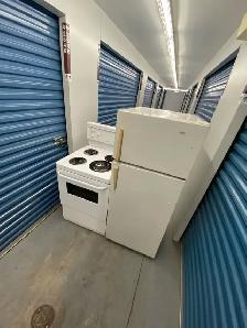 WHITE FRIDGE N STOVE - Photo 9