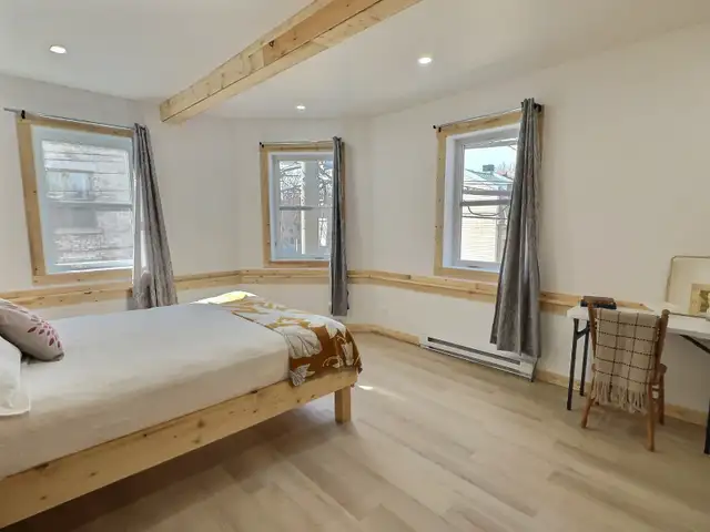 6 1/2 tout inclus et meublés - centre ville - Photo 4