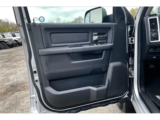 2011 Ram 1500 Sport Crew Cab | AS IS | 4X4 - Photo 18
