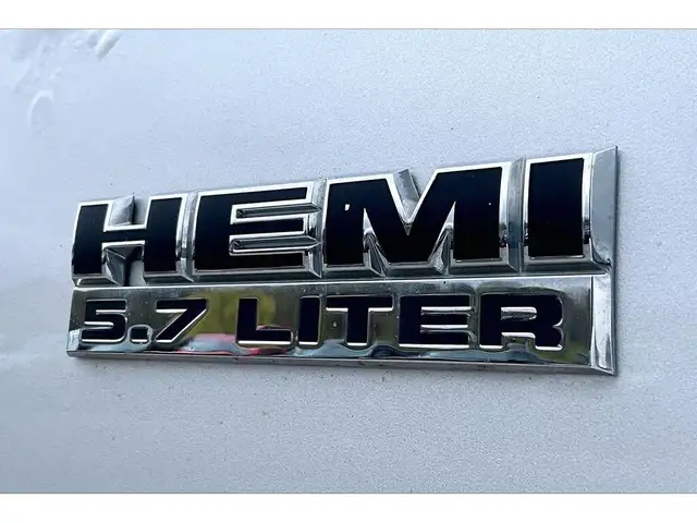 2011 Ram 1500 Sport Crew Cab | AS IS | 4X4 - Photo 32