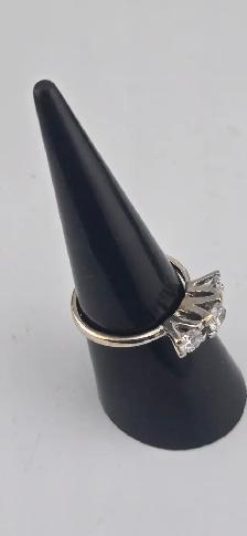 18KT 3-Stones White Gold Diamond Ring,3.99g, Size 6.75 (#7495) - Photo 5